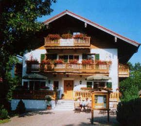 Гостиница Gästehaus Baier am Bad  Бад-Виззее